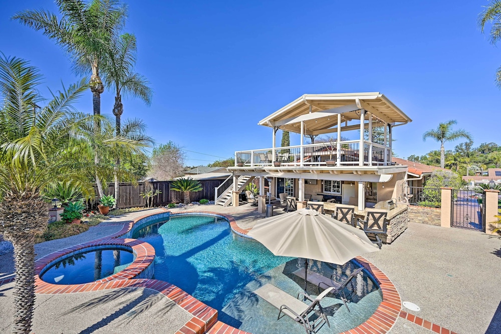 Imej utama Beautiful Vista Home w/ Pool, 11 Mi to Beach!