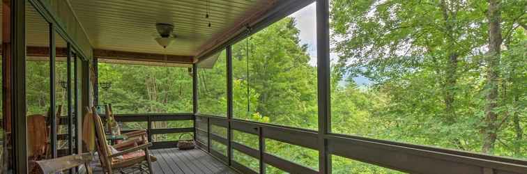 Others Charming Murphy House w/ 2 Decks Near Trails!