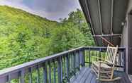 Lainnya 5 Cozy Roan Mountain Cabin w/ Private Balcony!