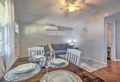 Others 3 Cozy Montgomery Home: Walk to Lake Conroe!