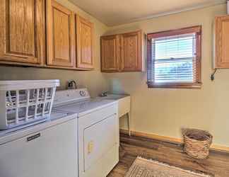 Lain-lain 2 Home w/ Hot Tub Near Shenandoah Nat'l Park!