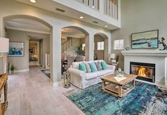 Others 3 Oceanside Home w/ Rooftop Patio, Walk to Beach!