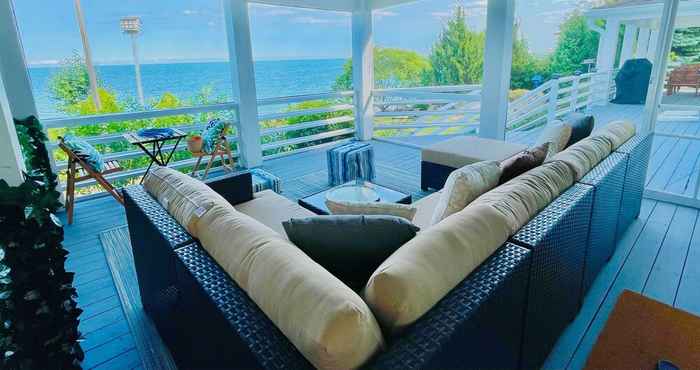 Others Luxe Waterfront Home on Lake Michigan w/ Deck