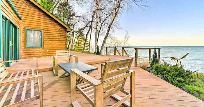 Others Lakefront Applegate Retreat w/ Private Beach!