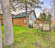 Others 5 Lakefront Applegate Retreat w/ Private Beach!