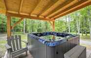 อื่นๆ 4 Lovely Ulster Cabin w/ Hot Tub, Fire Pit & 3 Ponds