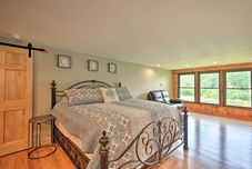 Others Peaceful Home w/ 11 Acres, Creek & Fire Pit!