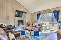 อื่นๆ Poconos Vacation Rental Near Ski Resorts!