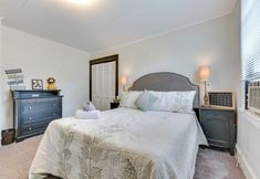 Others 7 Tonawanda Apartment Steps to Niagara River!