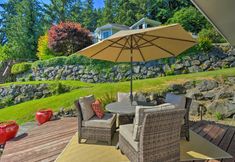 อื่นๆ 4 Waterfront Gig Harbor Home w/ Furnished Deck