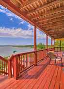 Imej utama Waterfront Lake Eufaula Home w/ Deck + Views!