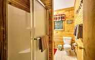 Lainnya 6 Bryson City Cabin in Smoky Mountains w/ Hot Tub!