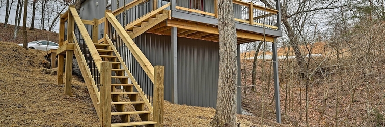 Others Cozy East Bernstadt Cabin w/ Porch, Fire Pit, Pond