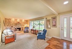 Others 7 5-acre Getaway w/ Mtn View ~ 14 Mi to Eugene!