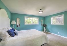 Others 2 5-acre Getaway w/ Mtn View ~ 14 Mi to Eugene!