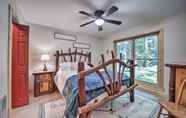 Lain-lain 7 Cozy Sylva Guesthouse w/ Deck + Mtn Views!