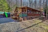 Lain-lain Cozy Murphy Cabin w/ Fire Pit + Deck