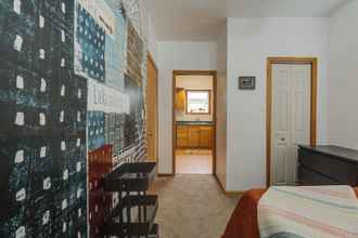 อื่นๆ 4 Cozy Westmont Home: Walk to Metra Station!