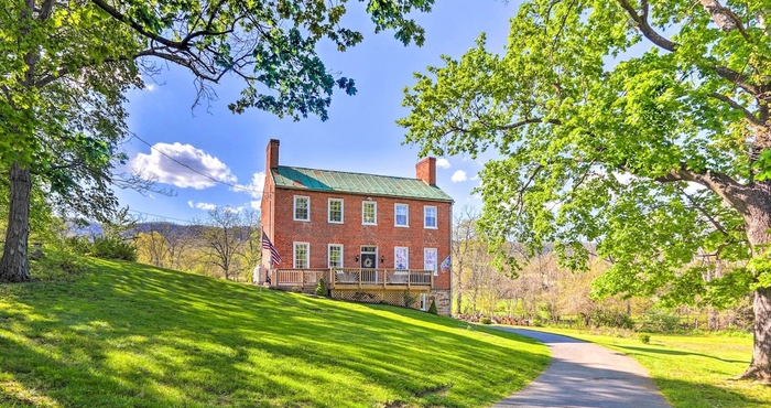 Others Historic 'hammond House' w/ Wine Country View!