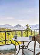 Imej utama 'gorge Retreat' - Modern Carson Home w/ Mtn Views!