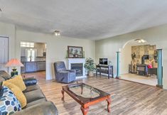 其他 4 Relaxing New York Home w/ Boat Dock & Lake View!