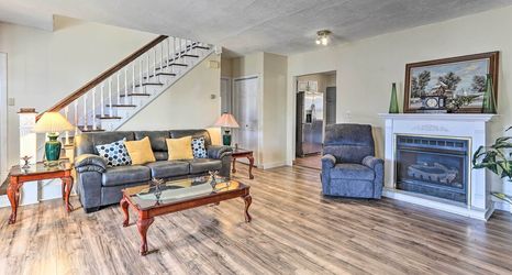 其他 2 Relaxing New York Home w/ Boat Dock & Lake View!