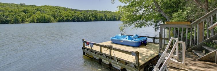 其他 Relaxing New York Home w/ Boat Dock & Lake View!