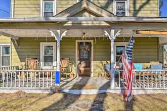 Others 4 Narrowsburg Farmhouse Hideaway on 2 Acres w/ Pond!