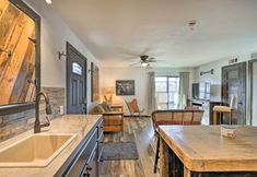 Lain-lain 3 4 Mi to Dtwn: Rustic Fort Worth Apt