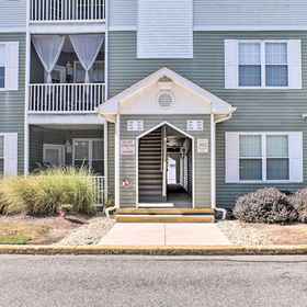 Interior1Rehoboth Beach Condo w/ Patio: 5 Mi to Ocean!,特拉华州公寓