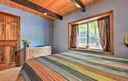 Others 4 Swiss-style Chalet w/ Fireplace - Near Story Land!