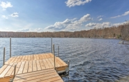 Lain-lain 3 Pocono Lake Paradise w/ Private Beach & Dock!