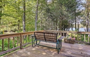 Lain-lain 5 Pocono Lake Paradise w/ Private Beach & Dock!