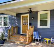 Others 3 Central Cottage w/ Grill, 1 Mi to Cajun Field