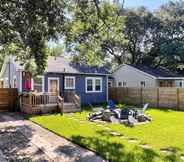 Others 7 Central Cottage w/ Grill, 1 Mi to Cajun Field