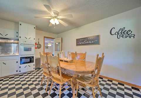 Lain-lain Charming Clayton Home ~ 4 Mi to Sardis Lake!