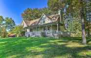 อื่นๆ 7 Grand Pine Bush Retreat on 2 Acres w/ Deck!