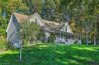 อื่นๆ Grand Pine Bush Retreat on 2 Acres w/ Deck!