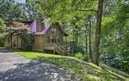 Others 5 Lush Marble Cabin w/ Deck, Fire Pit & Grill!