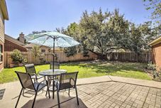 其他 Pet-friendly Houston Rental w/ Private Patio!