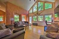 Others Peaceful Custom Carbondale Home w/ Pool, Near Siu!