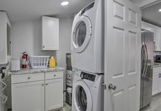 其他 4 Serene Buffalo Dwelling w/ Backyard BBQ Patio