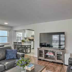 Interior1水牛城靜謐住宅,附後院燒烤露台,University at Buffalo - Downtown Campus飯店