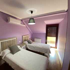 Room 1 dpCristal Ático Vistas al Camino, Paradela Apartments