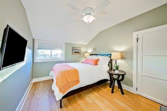 기타 4 1185 Tamarack 4 Bedroom Home by RedAwning