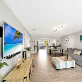 Primary image 1 Sunny Waterside B in Dania Beach, Patrick J. Meli Park and Community Center Hotels