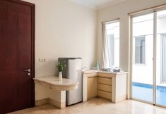 Others 7 The Unit Residence