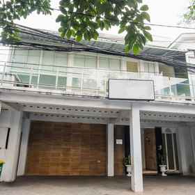 The Unit Residence 1 The Unit Residence, Pelaspas Dharmawangsa Hotels