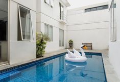 Others 5 The Unit Residence