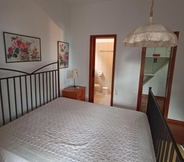 Others 7 Beautiful 2-bed House in Saronida